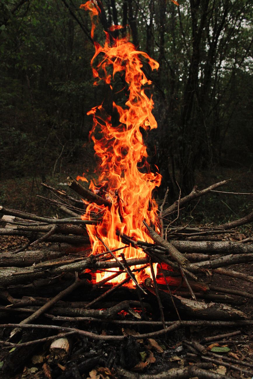 Massive Fire Rages at AREA&nbsp;51